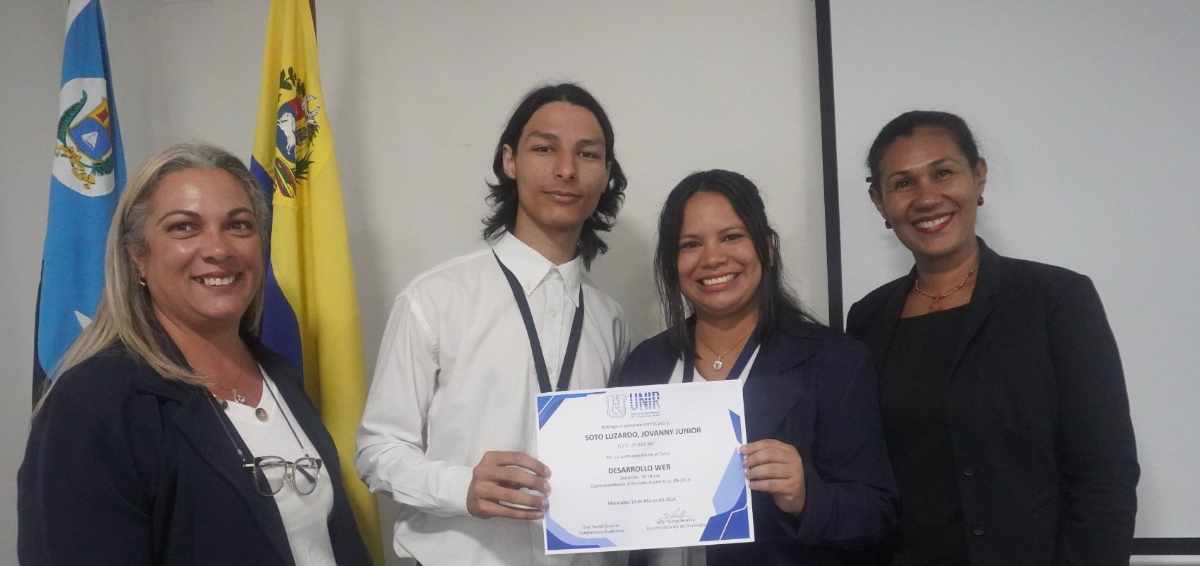 Lee más sobre el artículo UNIR entrega certificaciones a estudiantes de Electrónica e Informática