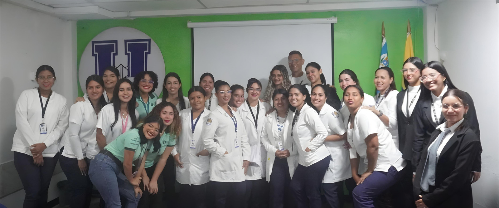 Estudiantes en servicio comunitario 2025
