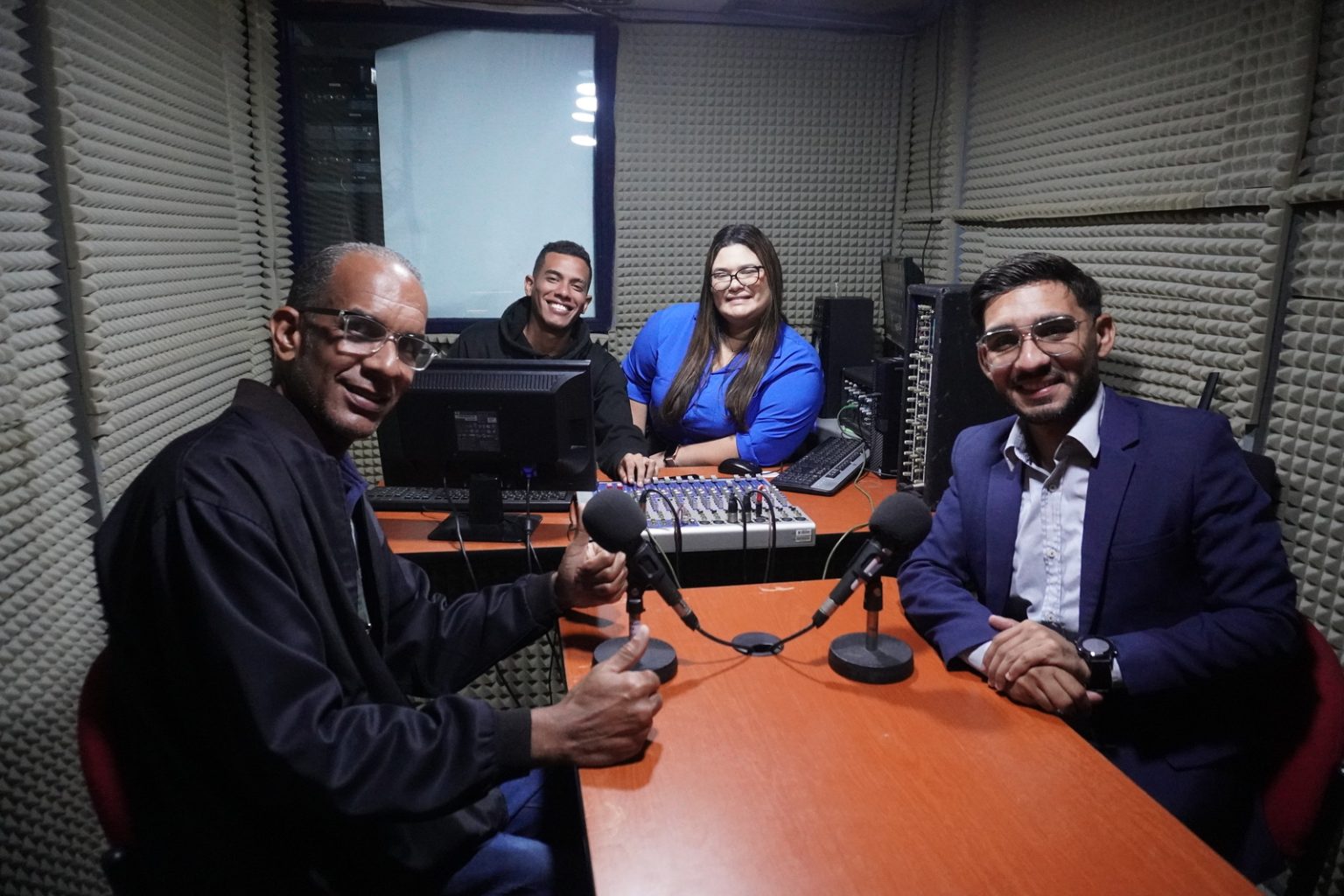 Unir radio digital (4)